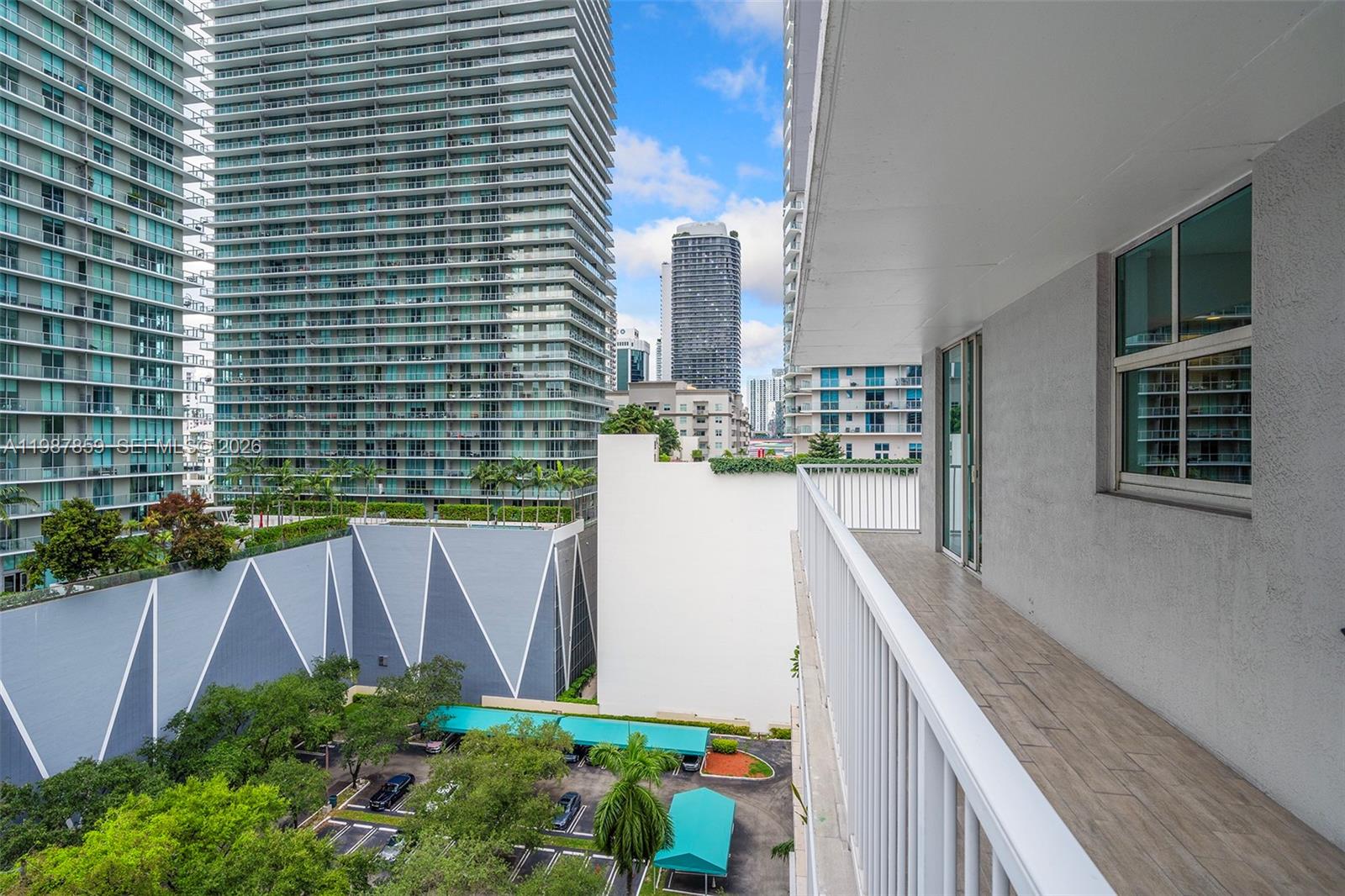 1250 S Miami Ave #1015, Miami FL 33130