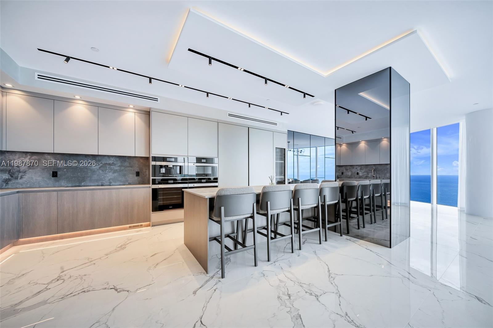 2711 S Ocean Dr #3905, Hollywood FL 33019