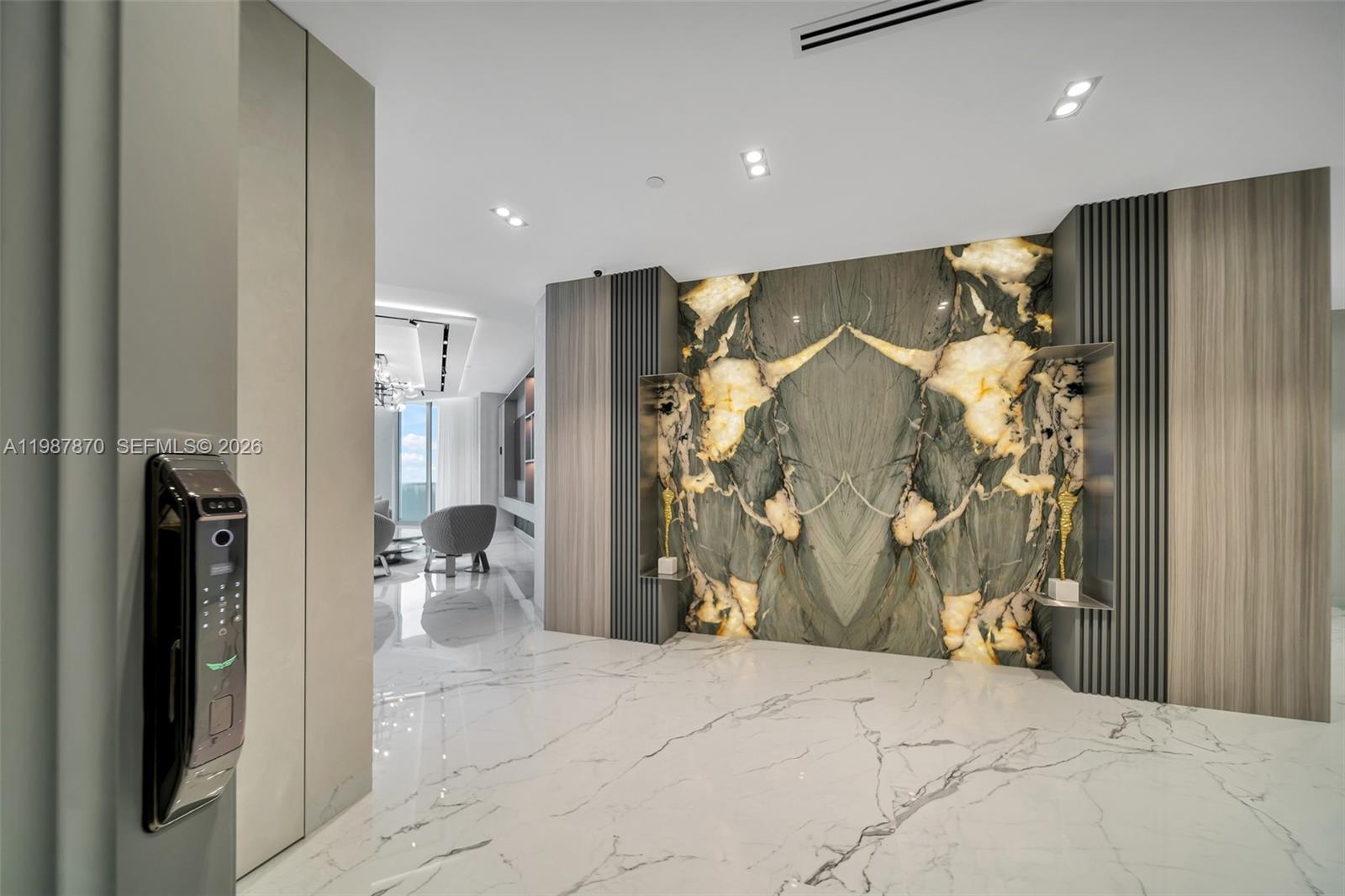 2711 S Ocean Dr #3905, Hollywood FL 33019