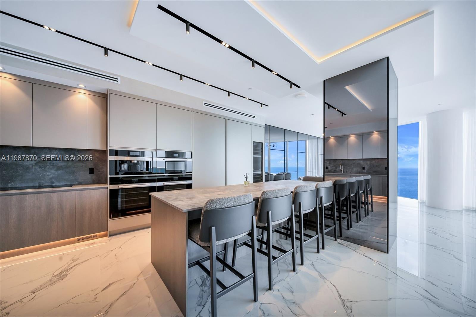 2711 S Ocean Dr #3905, Hollywood FL 33019