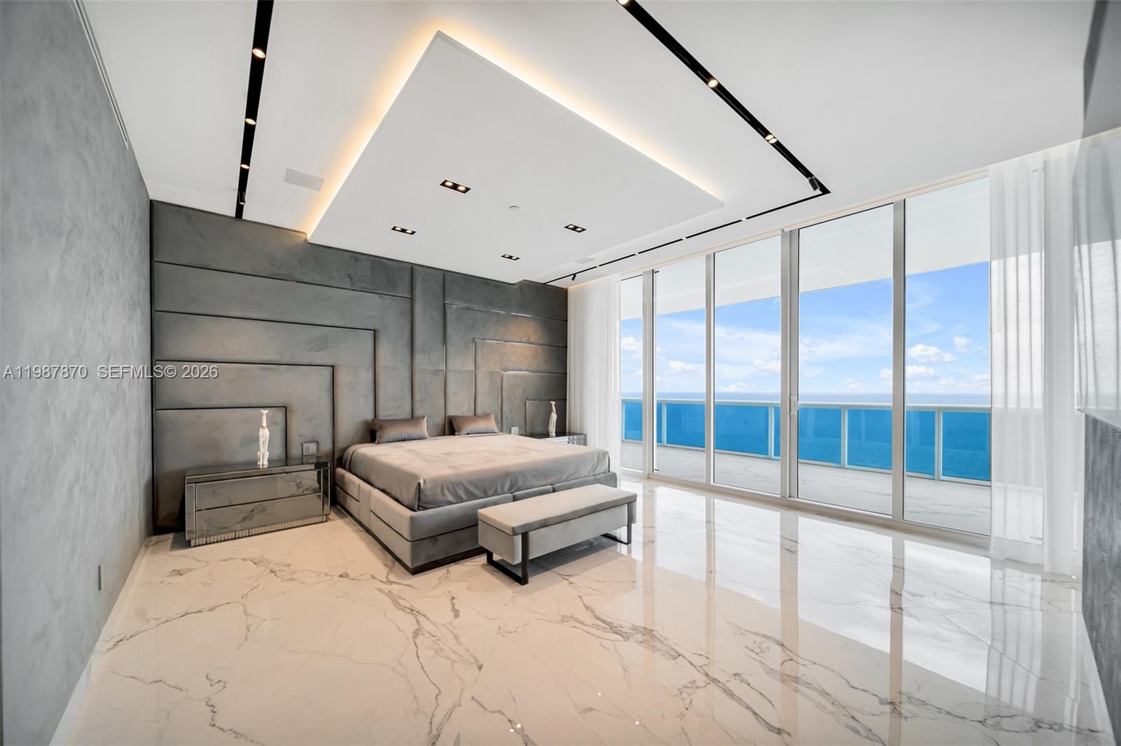 2711 S Ocean Dr #3905, Hollywood FL 33019