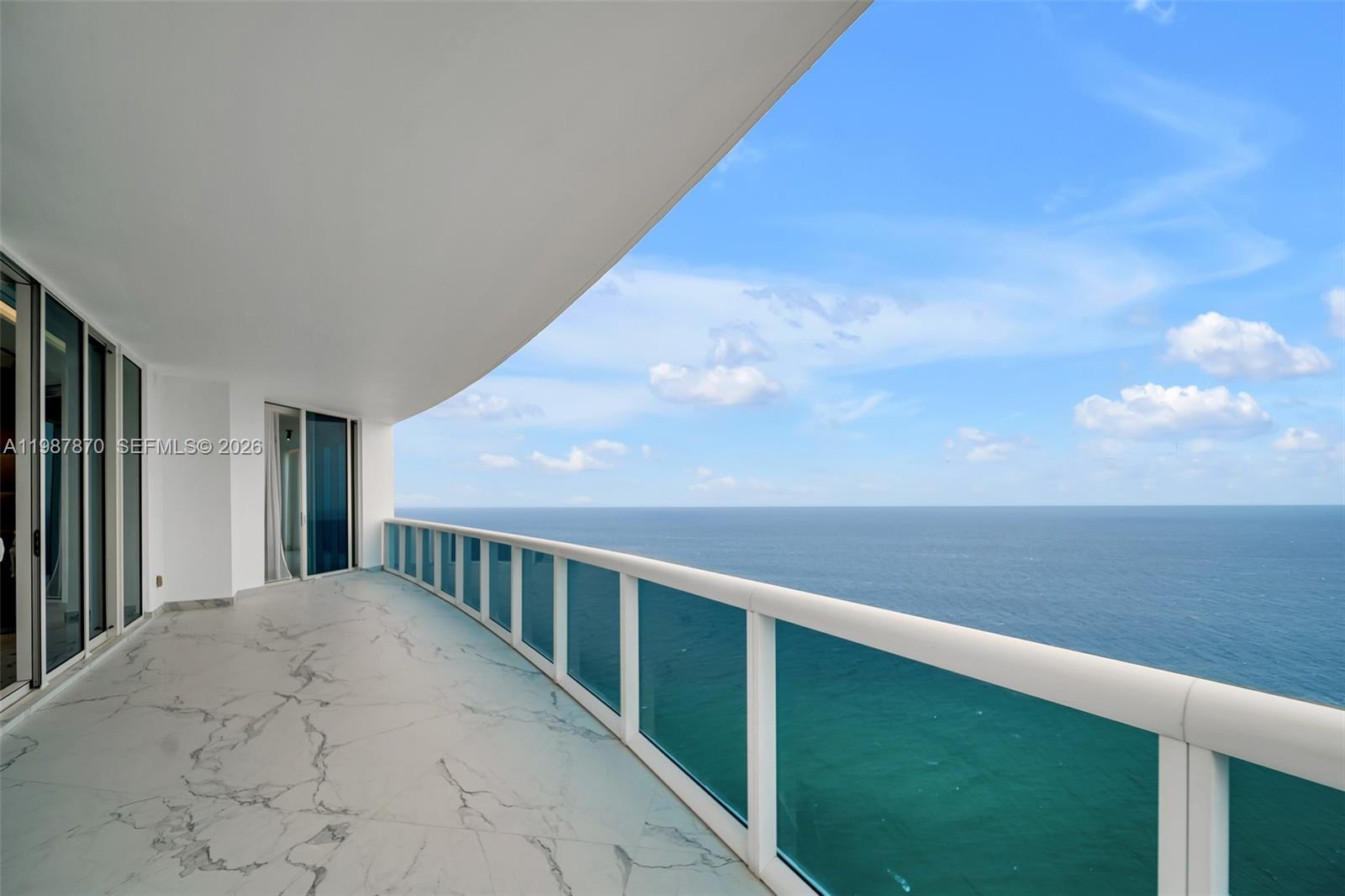 2711 S Ocean Dr #3905, Hollywood FL 33019