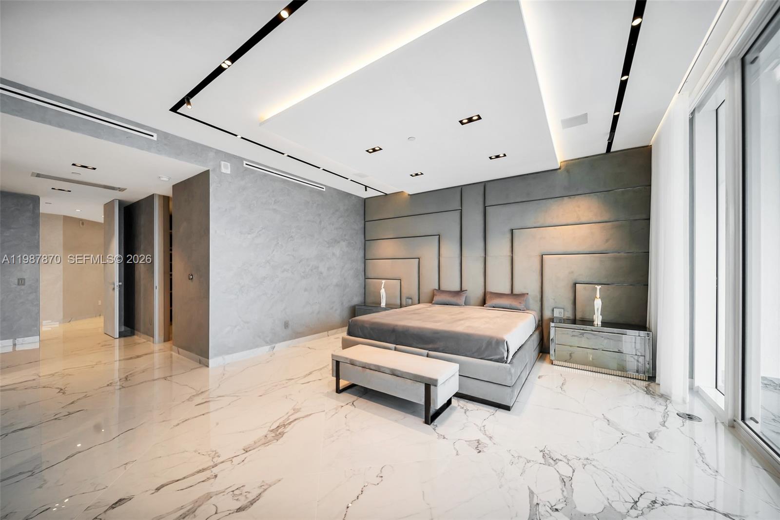 2711 S Ocean Dr #3905, Hollywood FL 33019