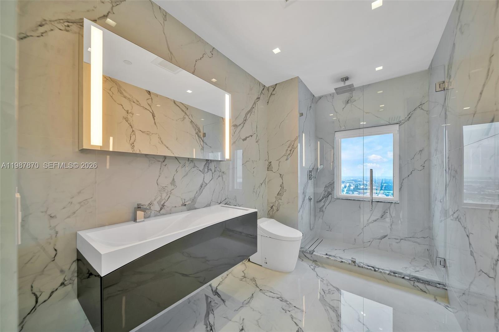 2711 S Ocean Dr #3905, Hollywood FL 33019
