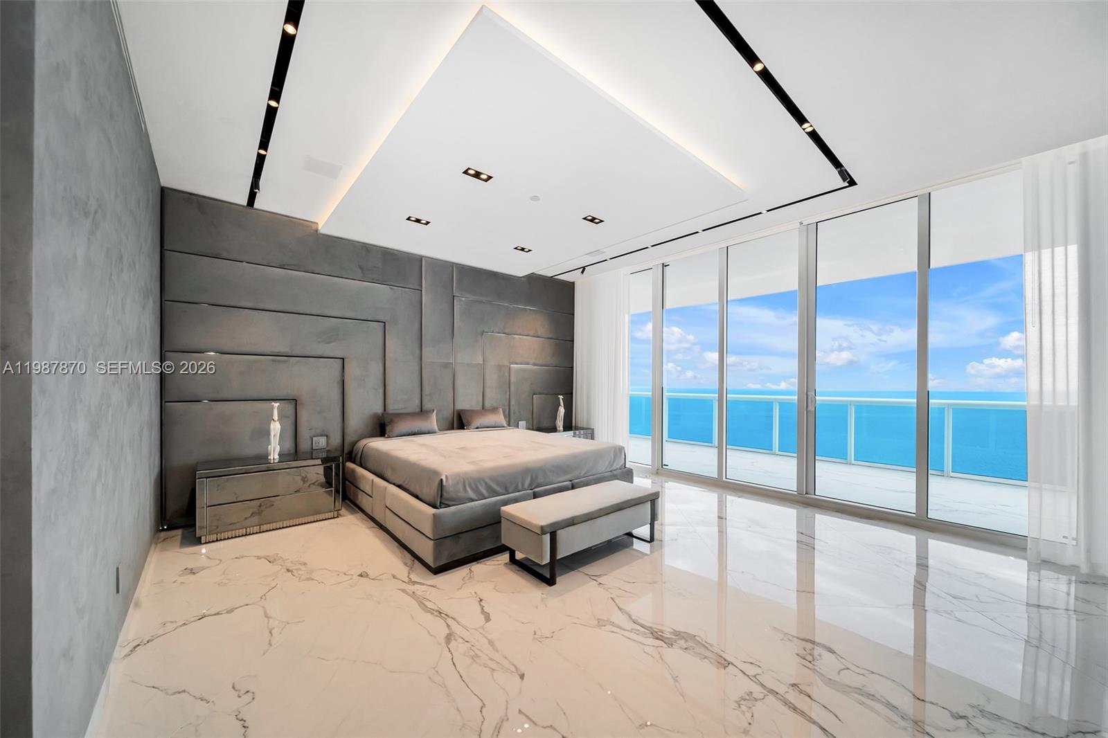 2711 S Ocean Dr #3905, Hollywood FL 33019