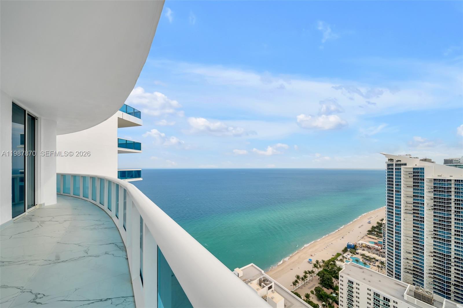 2711 S Ocean Dr #3905, Hollywood FL 33019