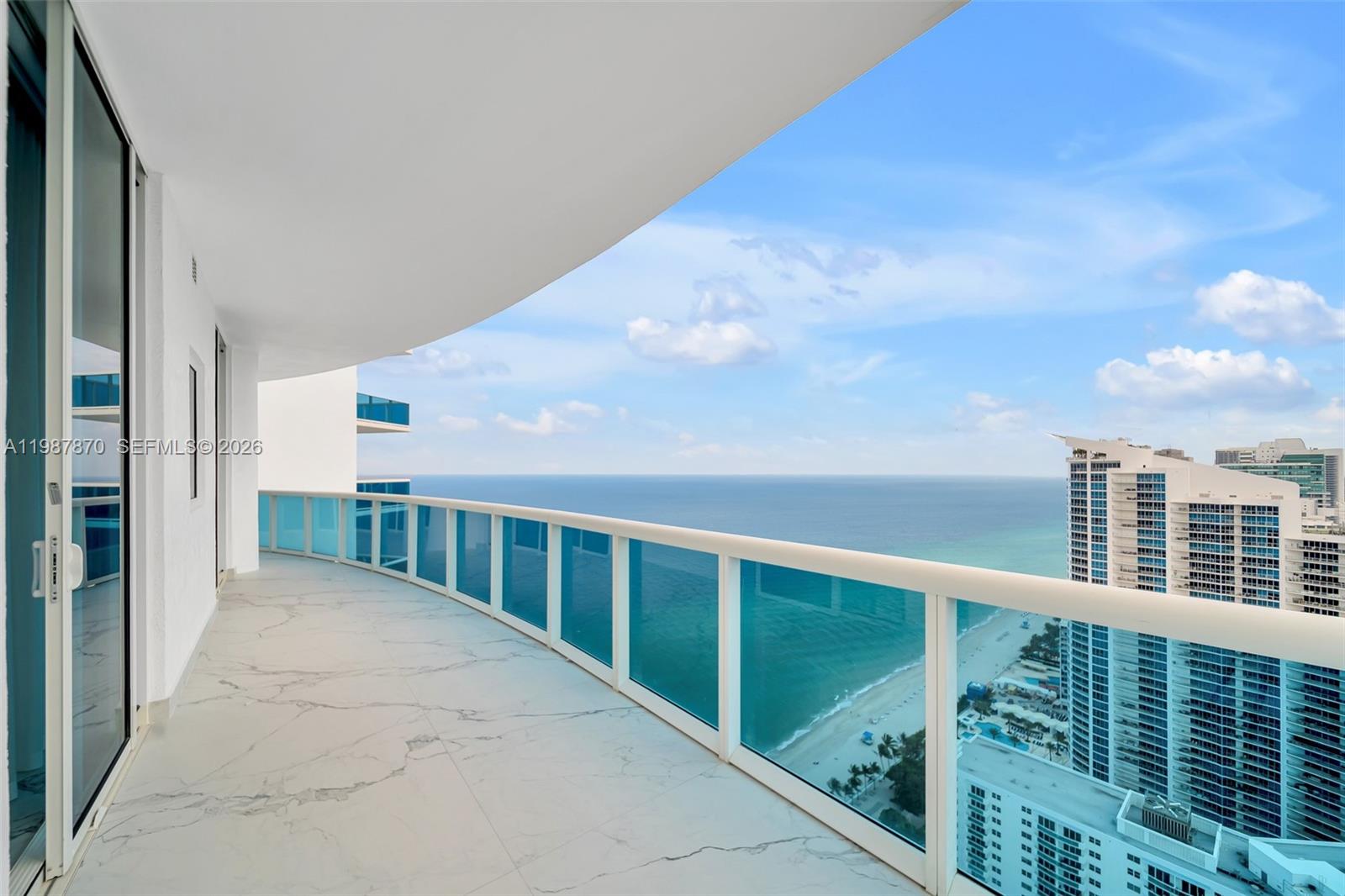 2711 S Ocean Dr #3905, Hollywood FL 33019