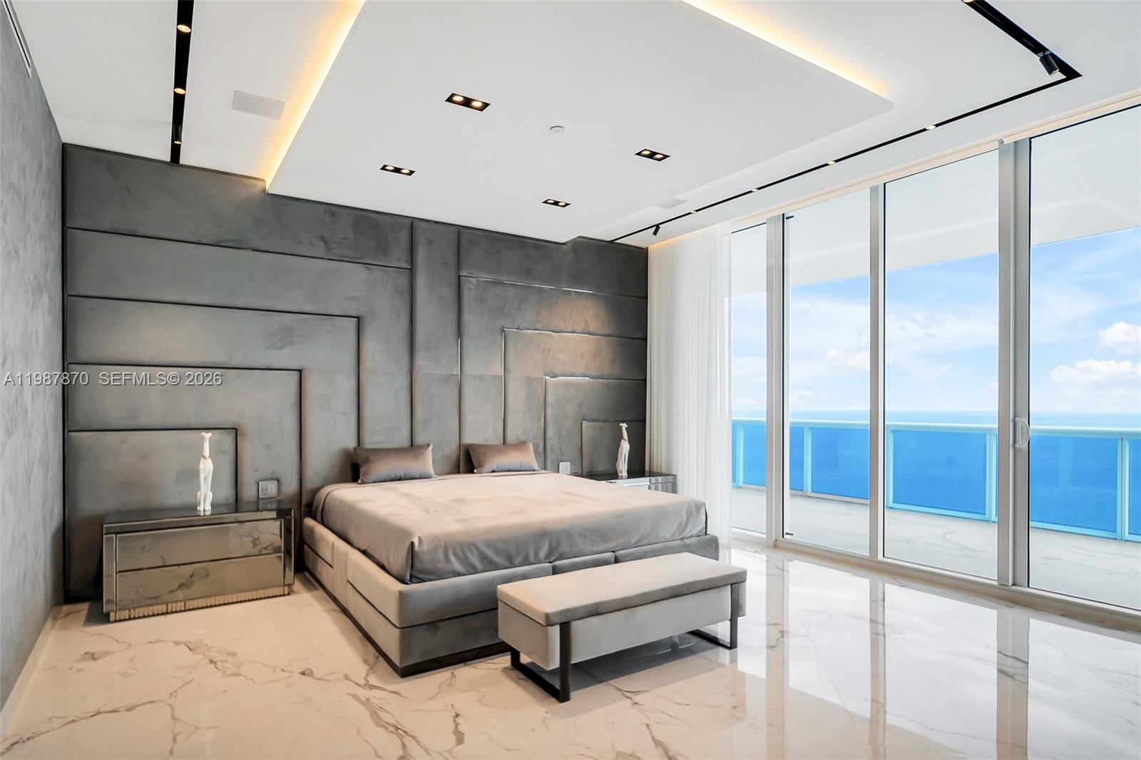 2711 S Ocean Dr #3905, Hollywood FL 33019