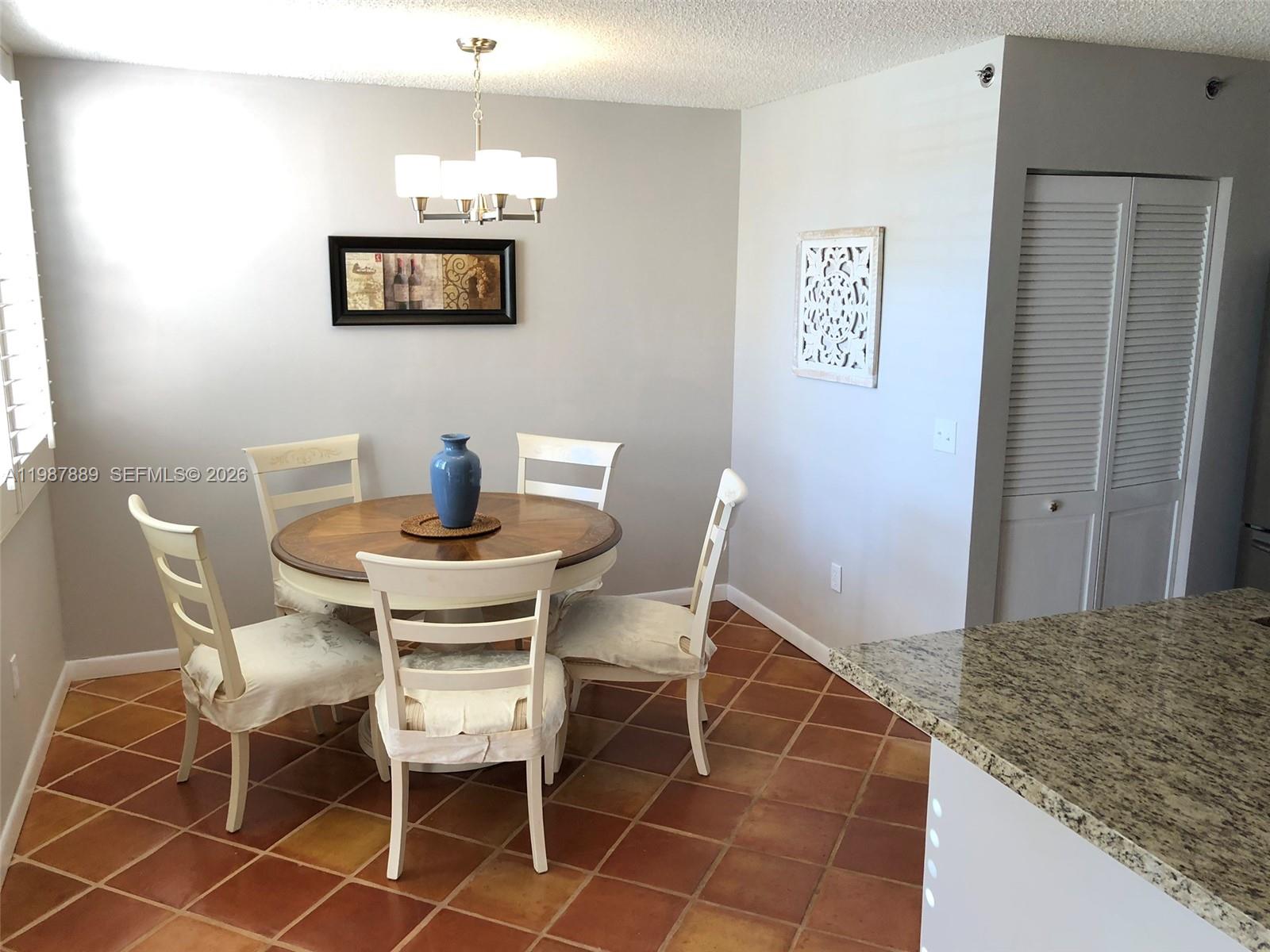 19901 E Country Club Dr #2206, Aventura FL 33180