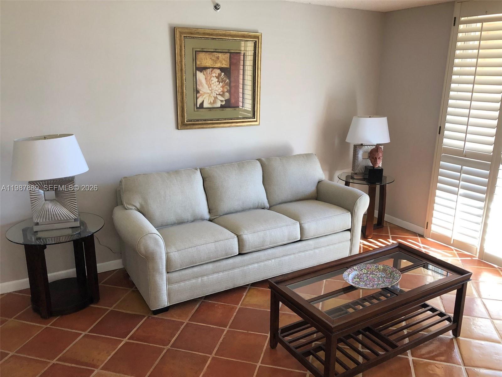 19901 E Country Club Dr #2206, Aventura FL 33180