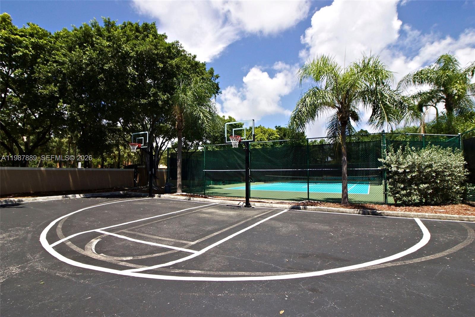 19901 E Country Club Dr #2206, Aventura FL 33180