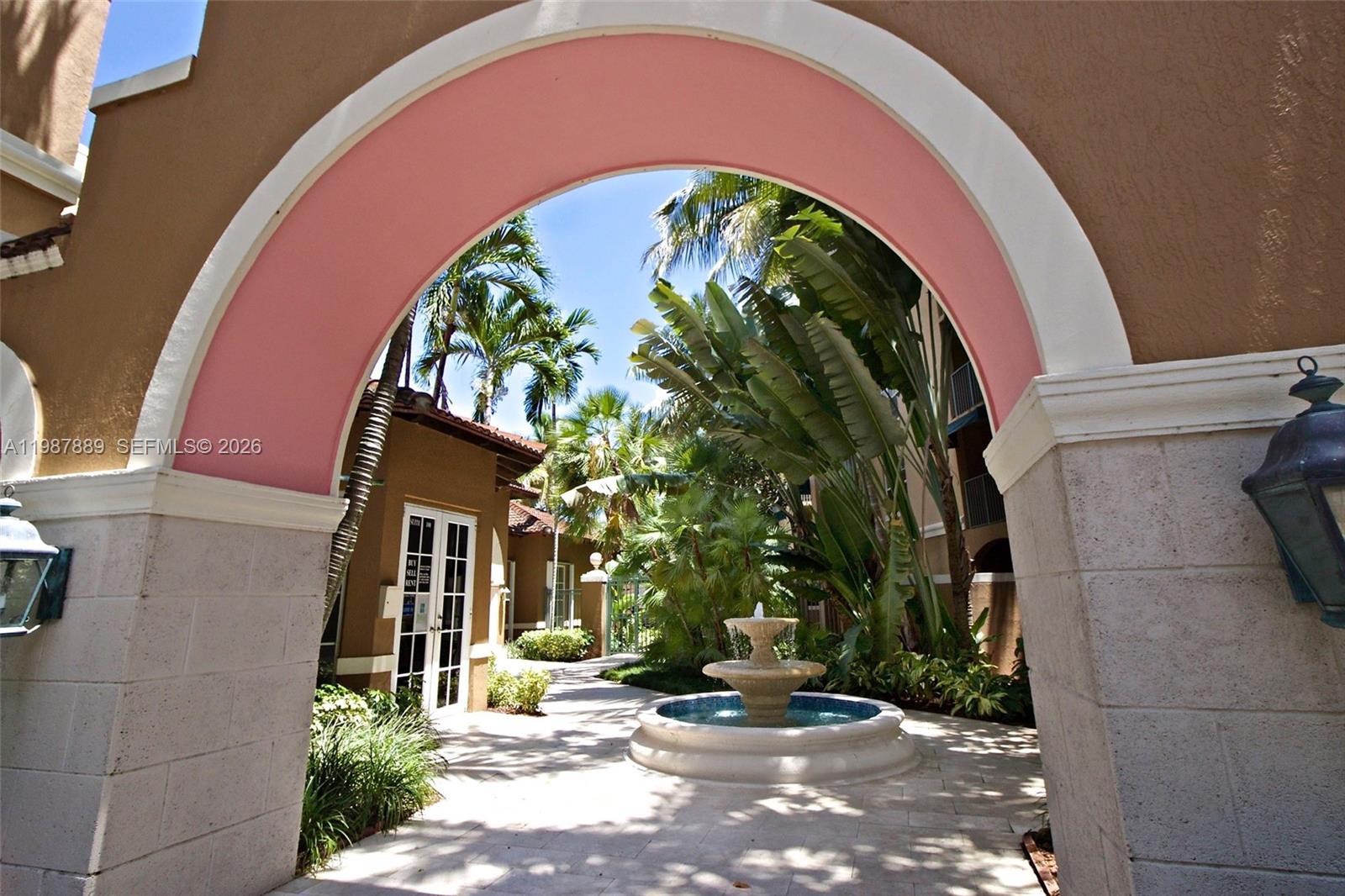 19901 E Country Club Dr #2206, Aventura FL 33180