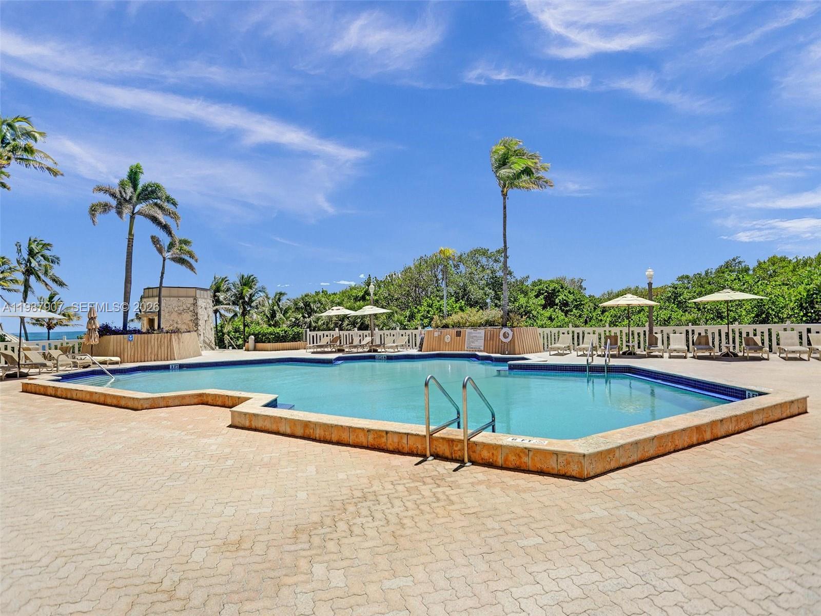 1121 Crandon Blvd #D1202, Key Biscayne FL 33149