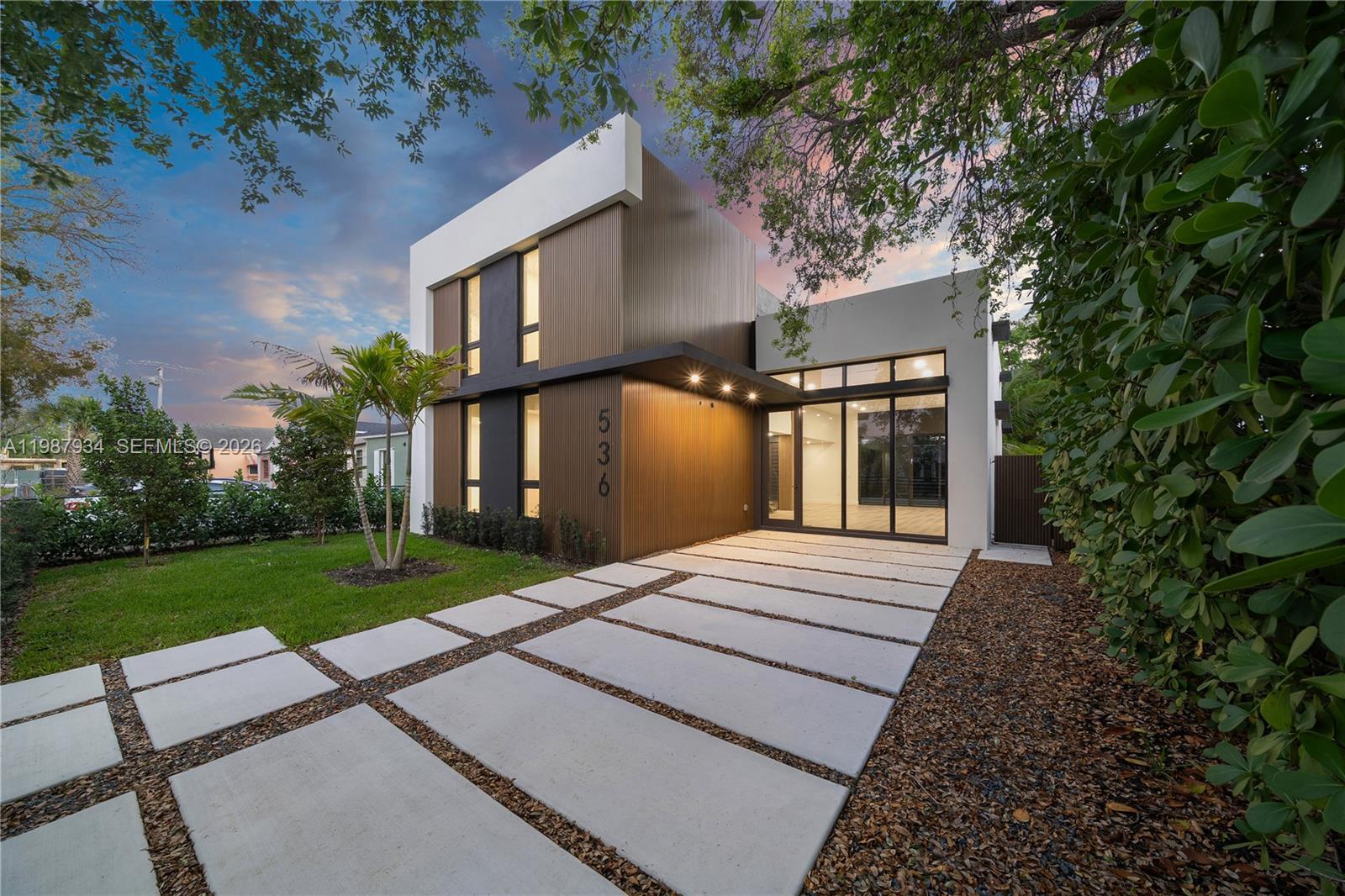 536 NW 48th ST, Miami FL 33127