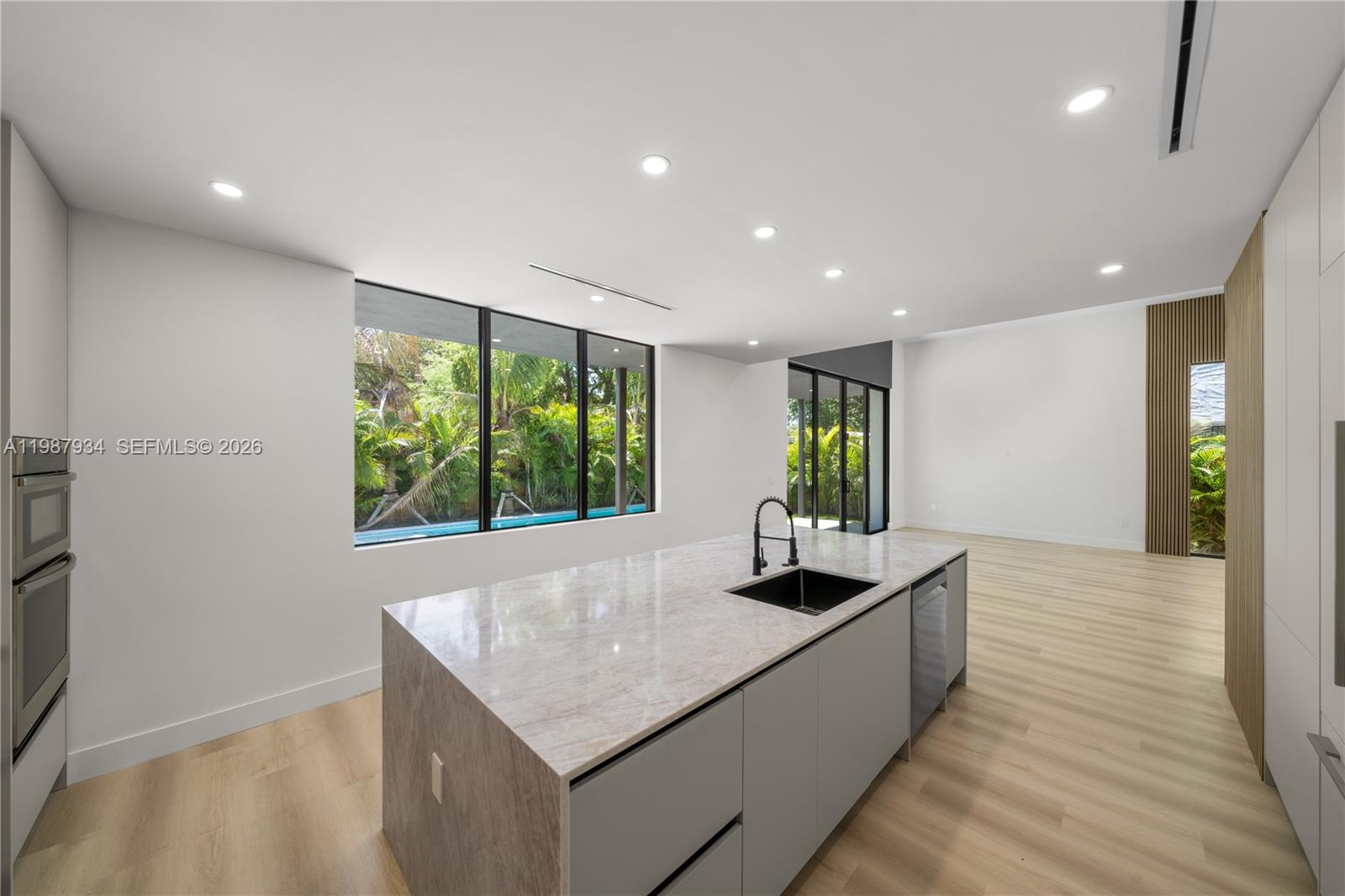 536 NW 48th ST, Miami FL 33127