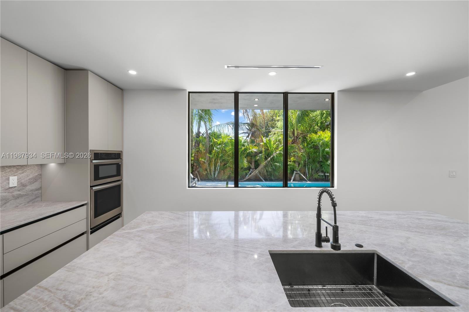 536 NW 48th ST, Miami FL 33127