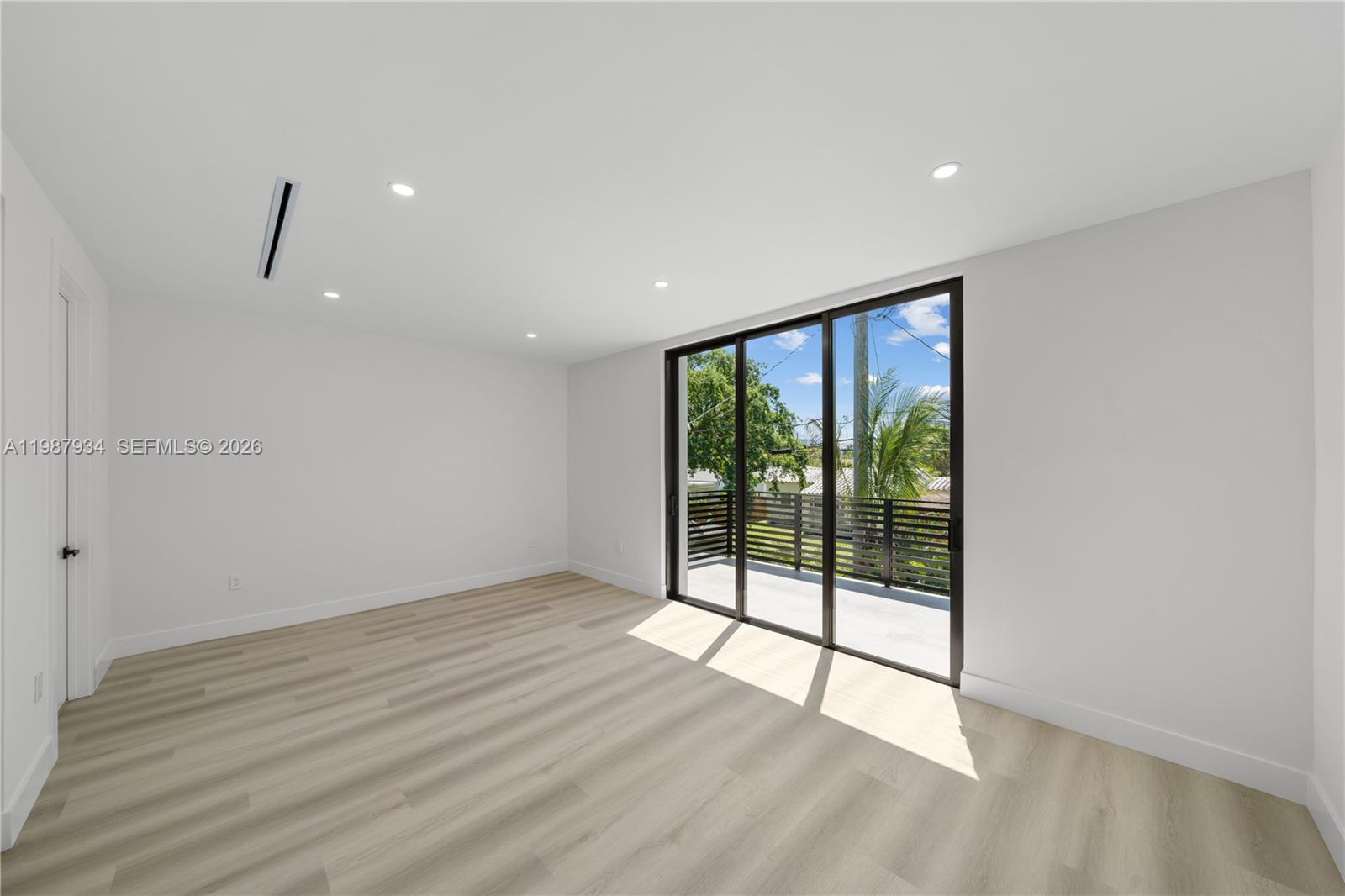 536 NW 48th ST, Miami FL 33127