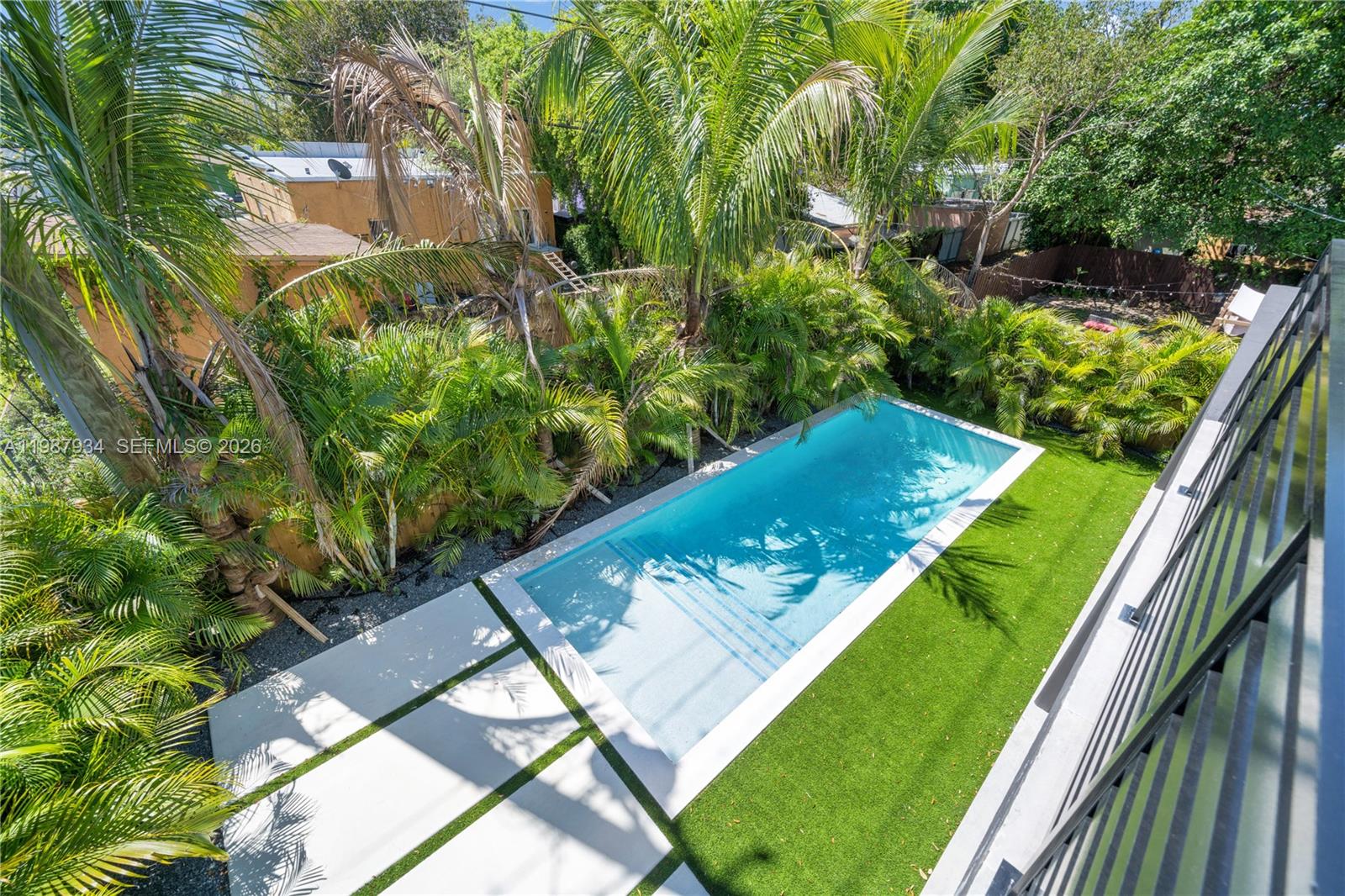 536 NW 48th ST, Miami FL 33127