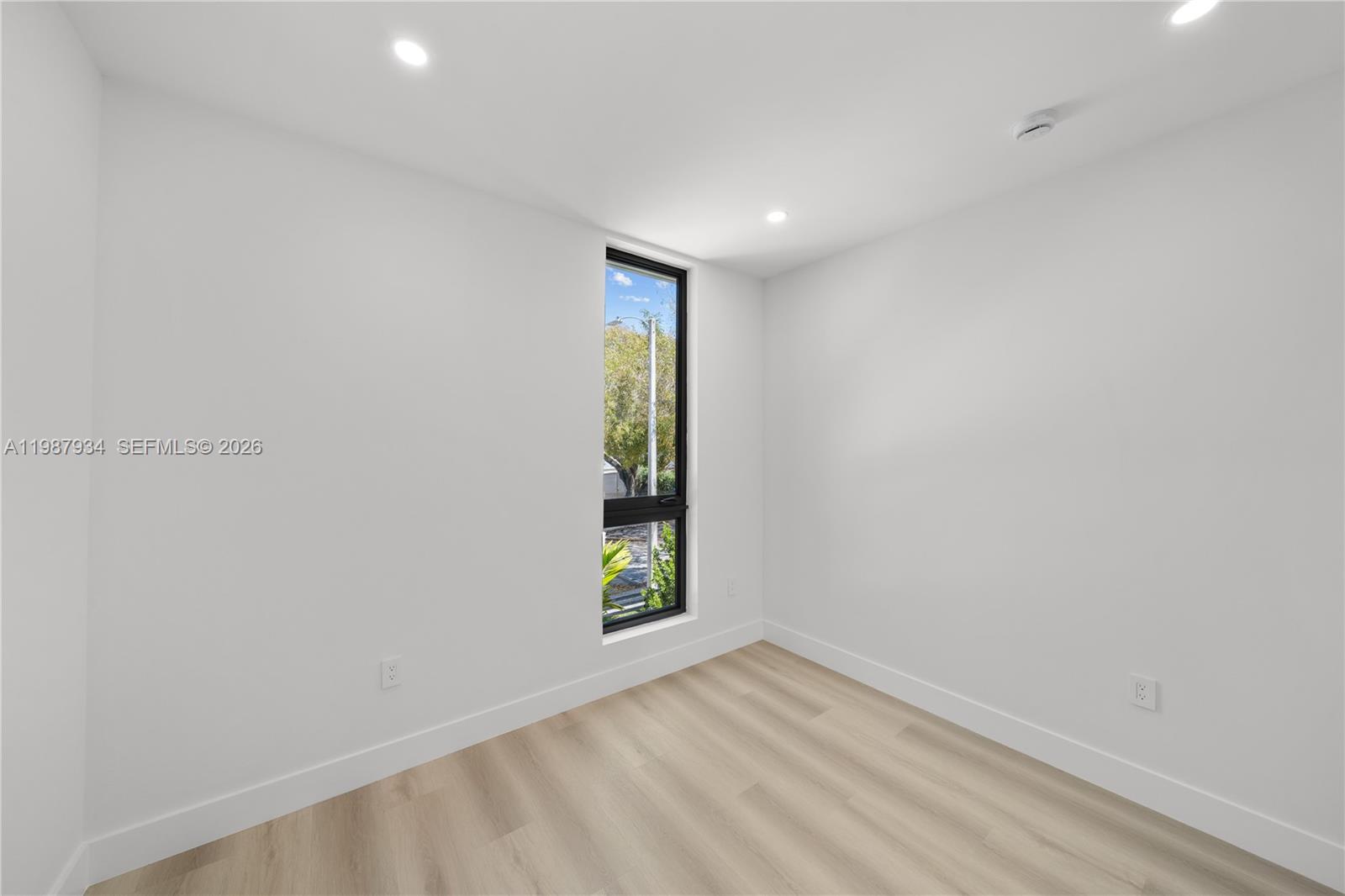 536 NW 48th ST, Miami FL 33127