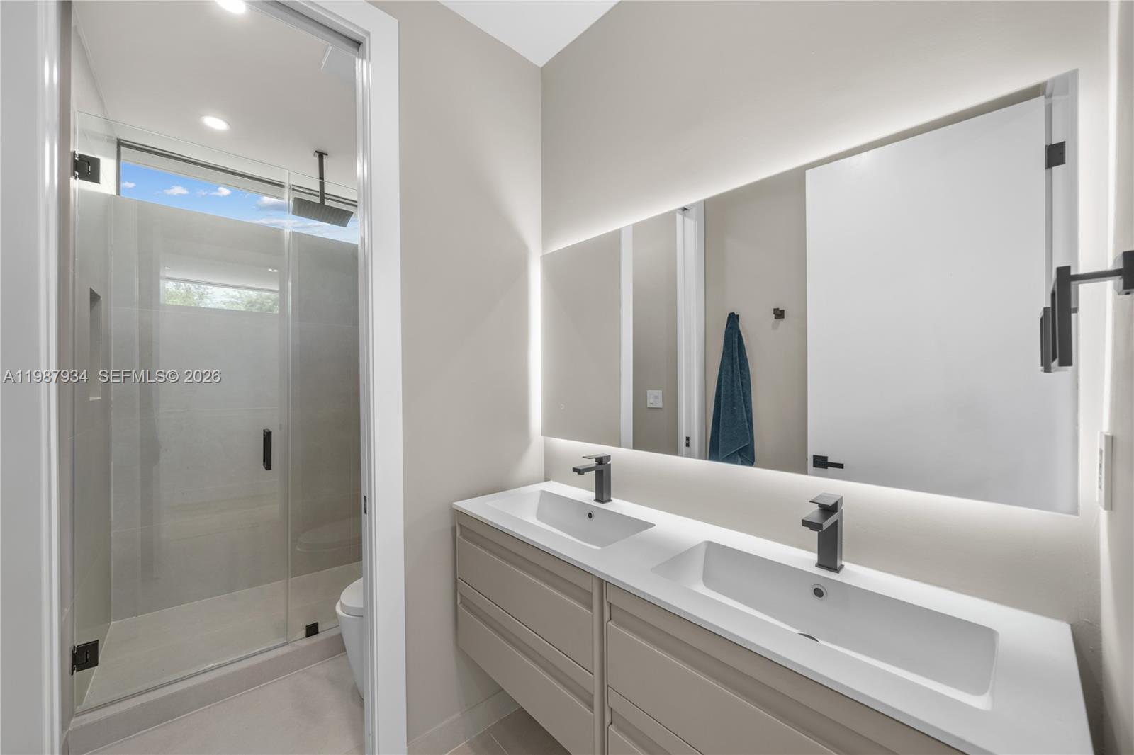 536 NW 48th ST, Miami FL 33127