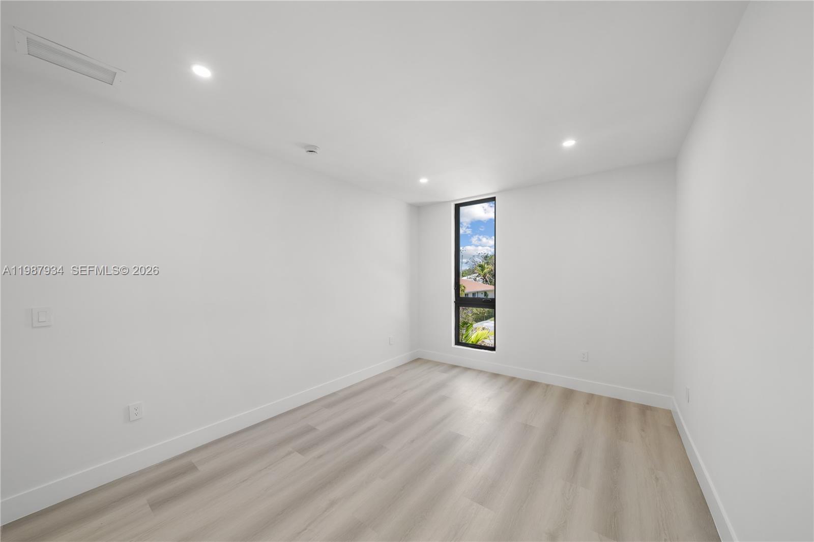 536 NW 48th ST, Miami FL 33127