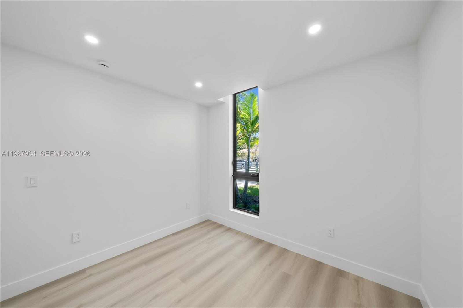 536 NW 48th ST, Miami FL 33127
