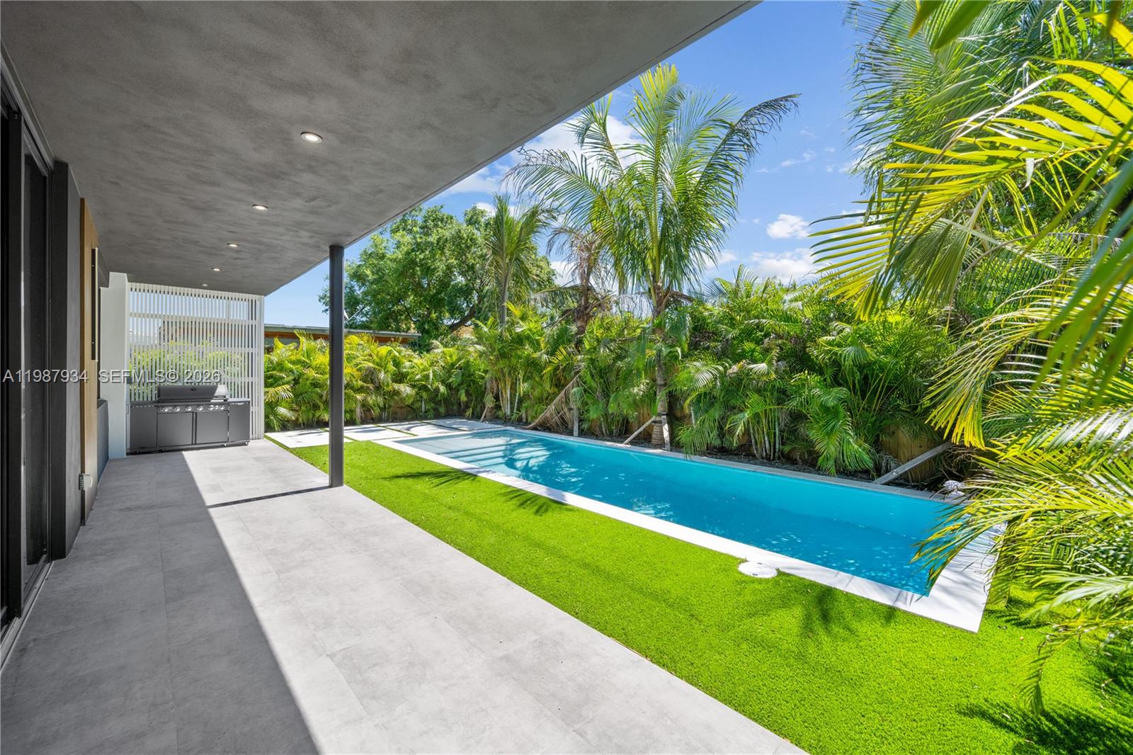 536 NW 48th ST, Miami FL 33127