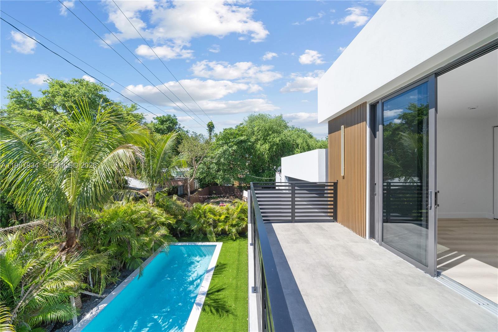 536 NW 48th ST, Miami FL 33127