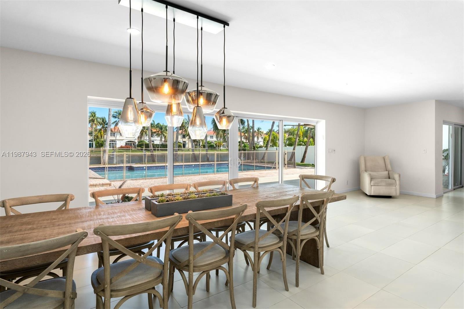 1525 Diplomat Pkwy, Hollywood FL 33019