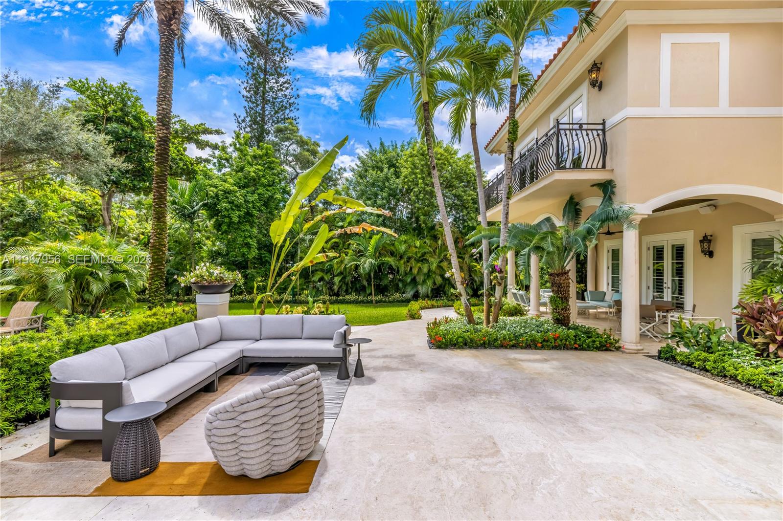 5250 Snapper Creek Rd, Coral Gables FL 33156