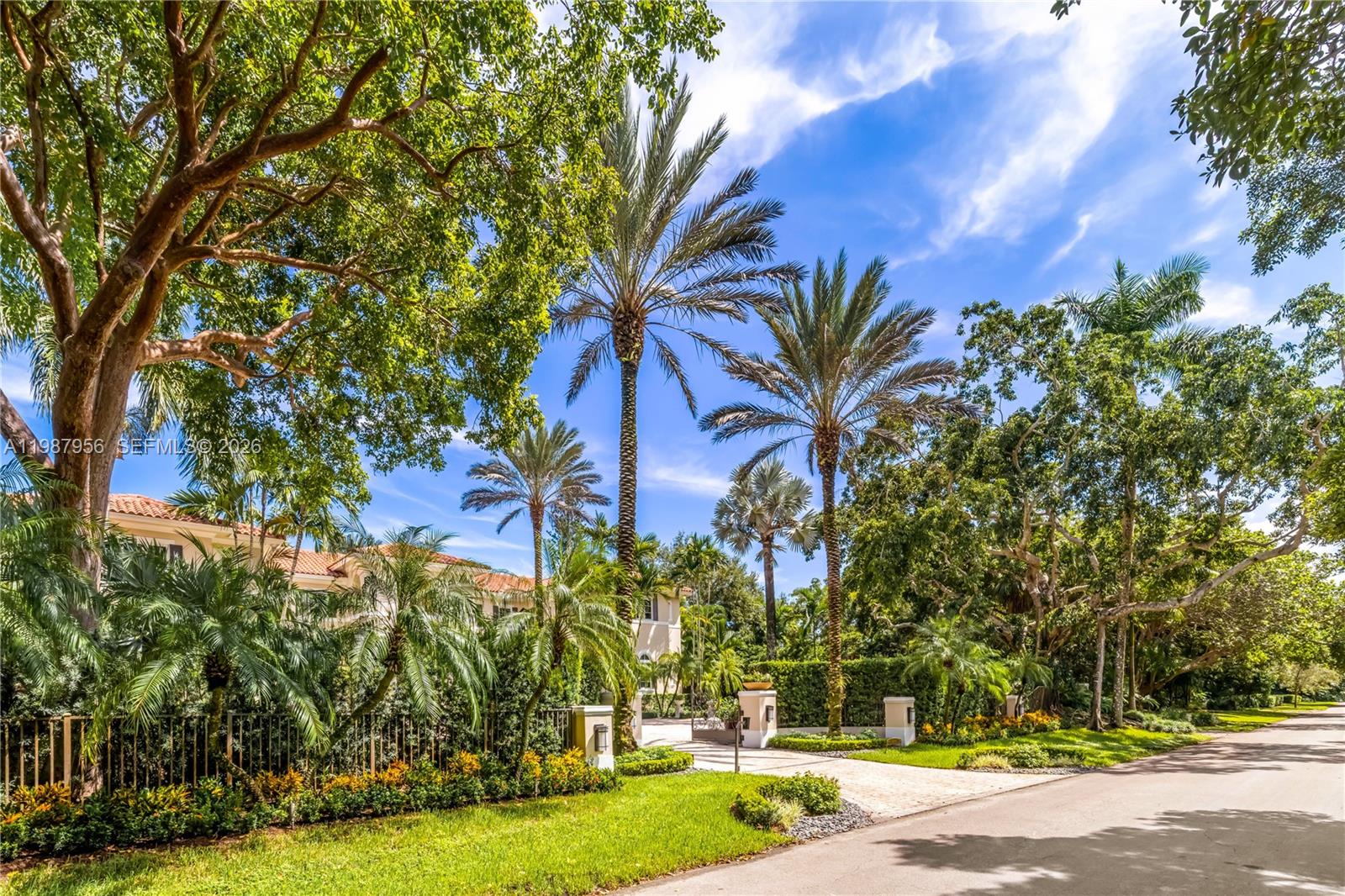 5250 Snapper Creek Rd, Coral Gables FL 33156