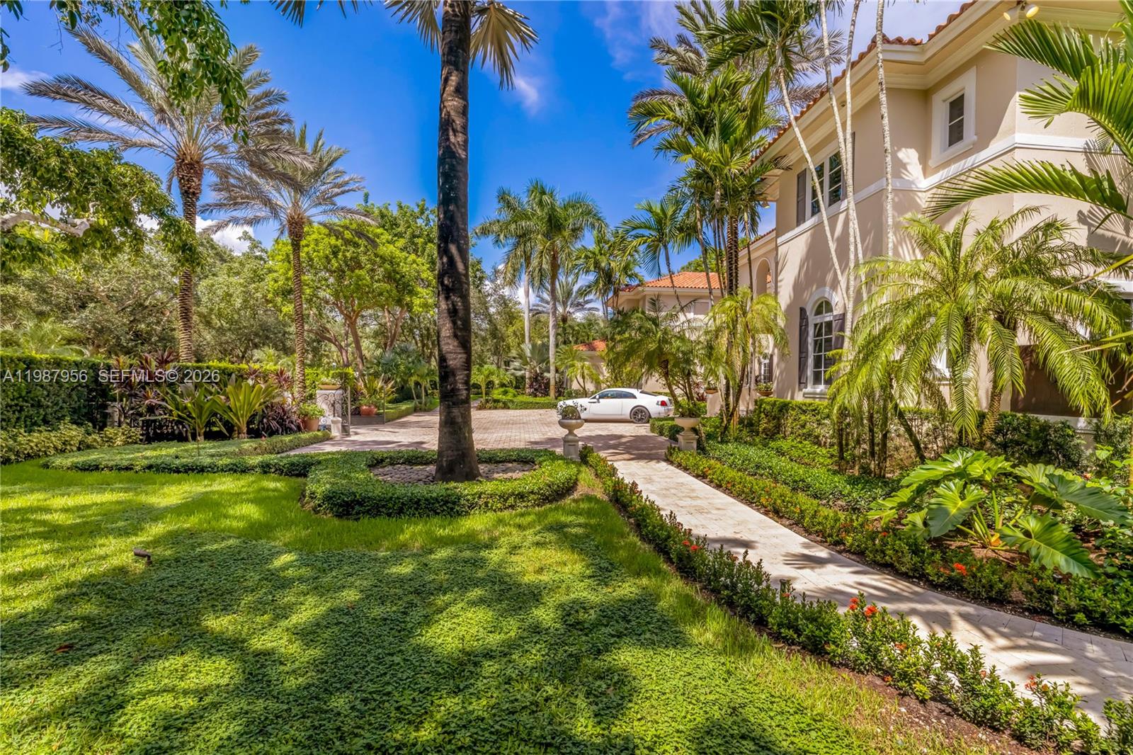 5250 Snapper Creek Rd, Coral Gables FL 33156