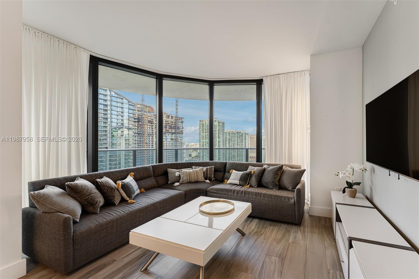 801 S Miami Ave #3509, Miami FL 33130