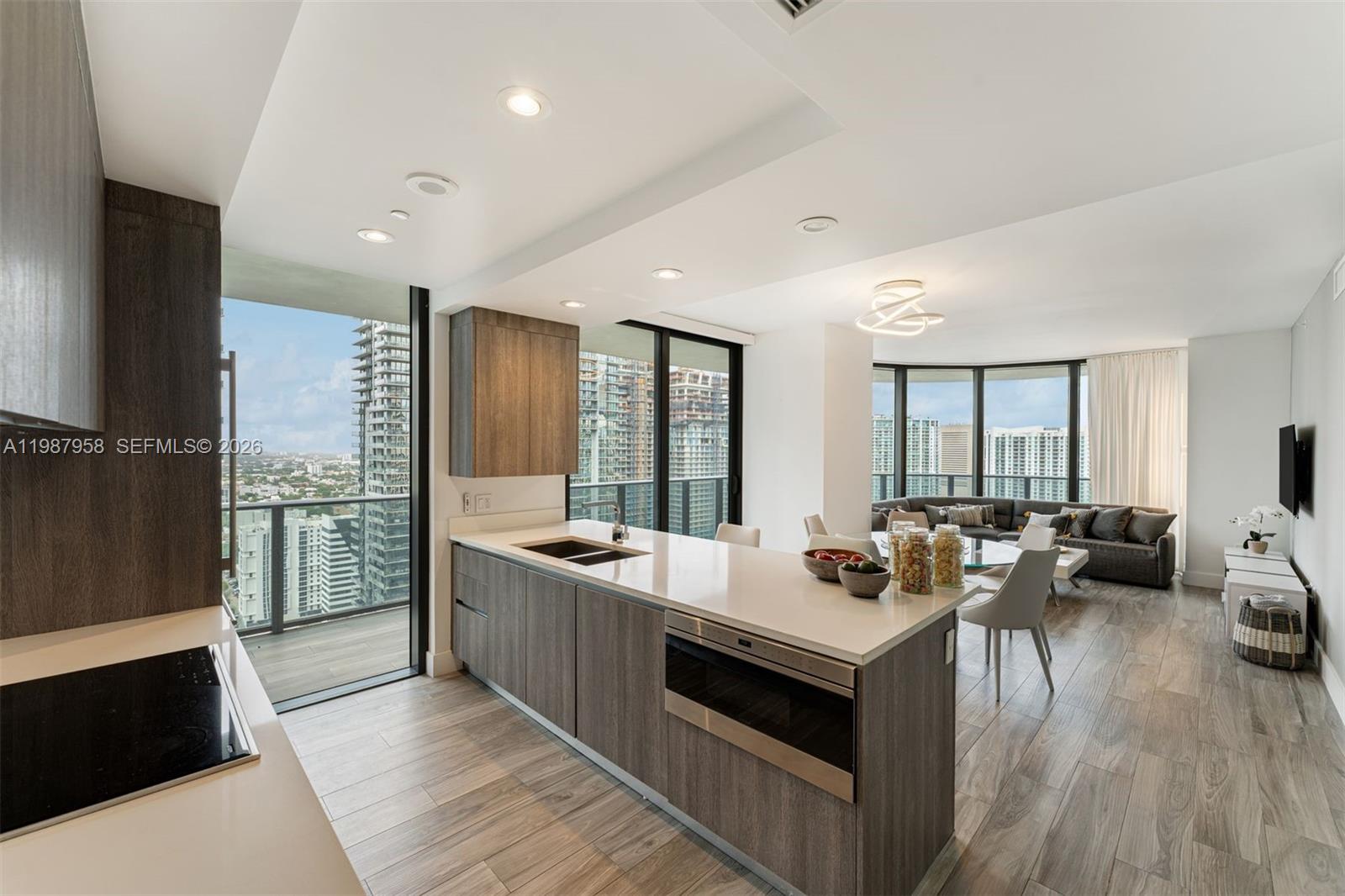 801 S Miami Ave #3509, Miami FL 33130