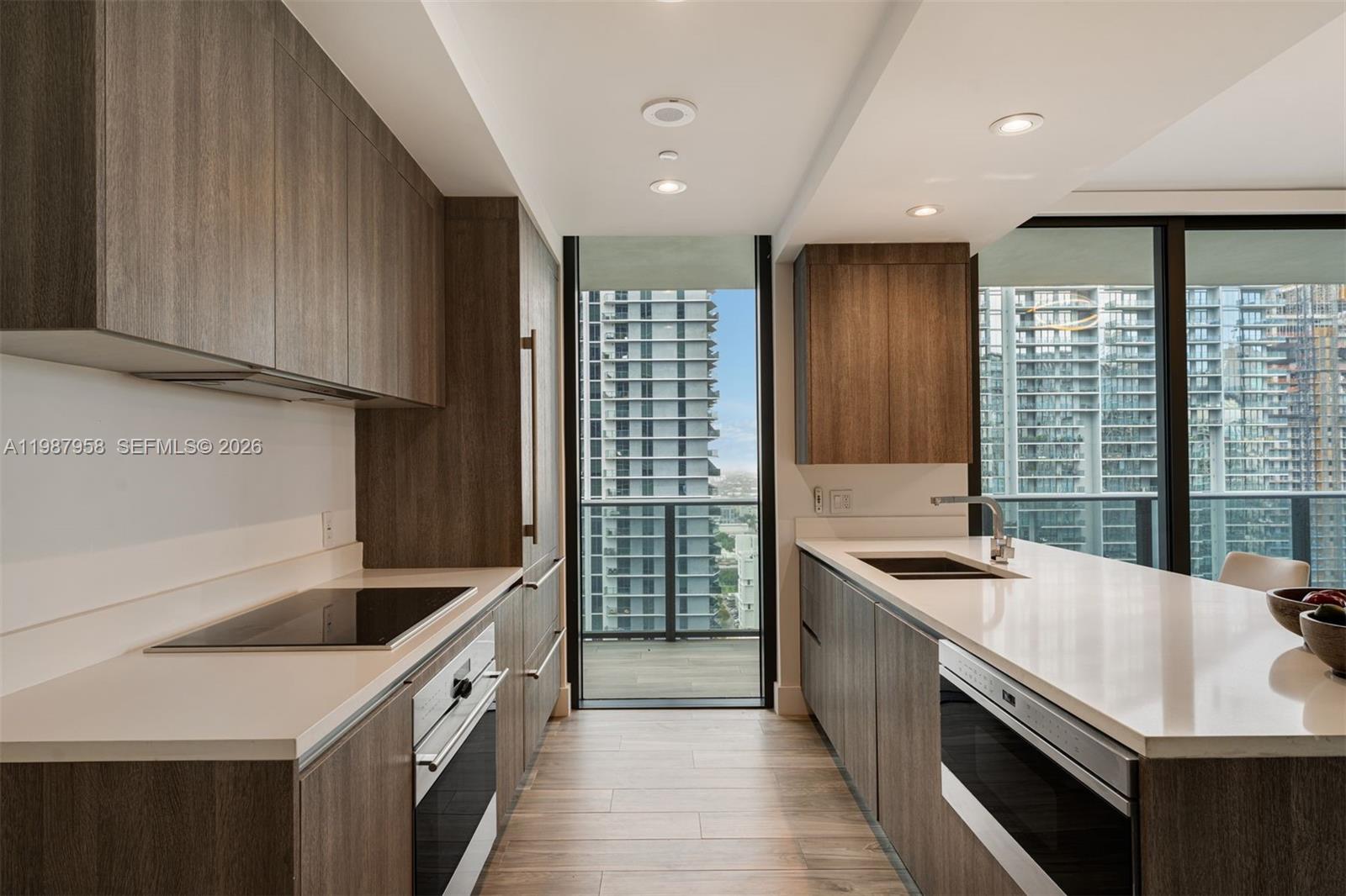 801 S Miami Ave #3509, Miami FL 33130