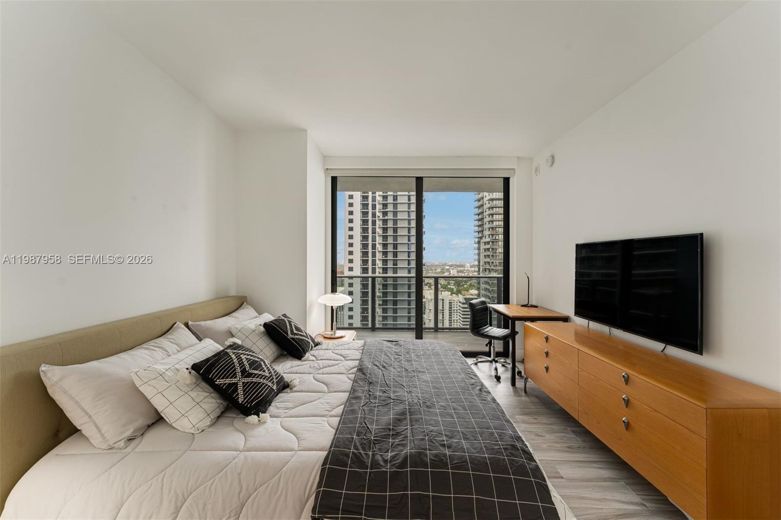 801 S Miami Ave #3509, Miami FL 33130