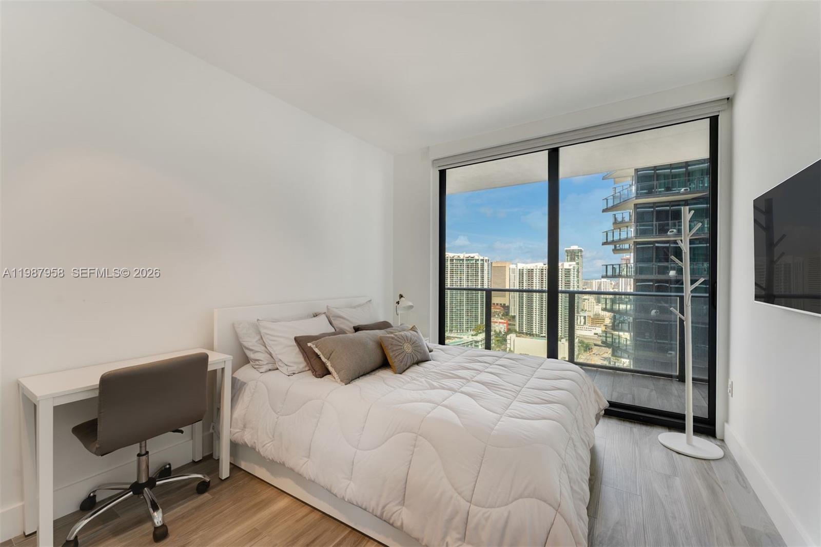 801 S Miami Ave #3509, Miami FL 33130