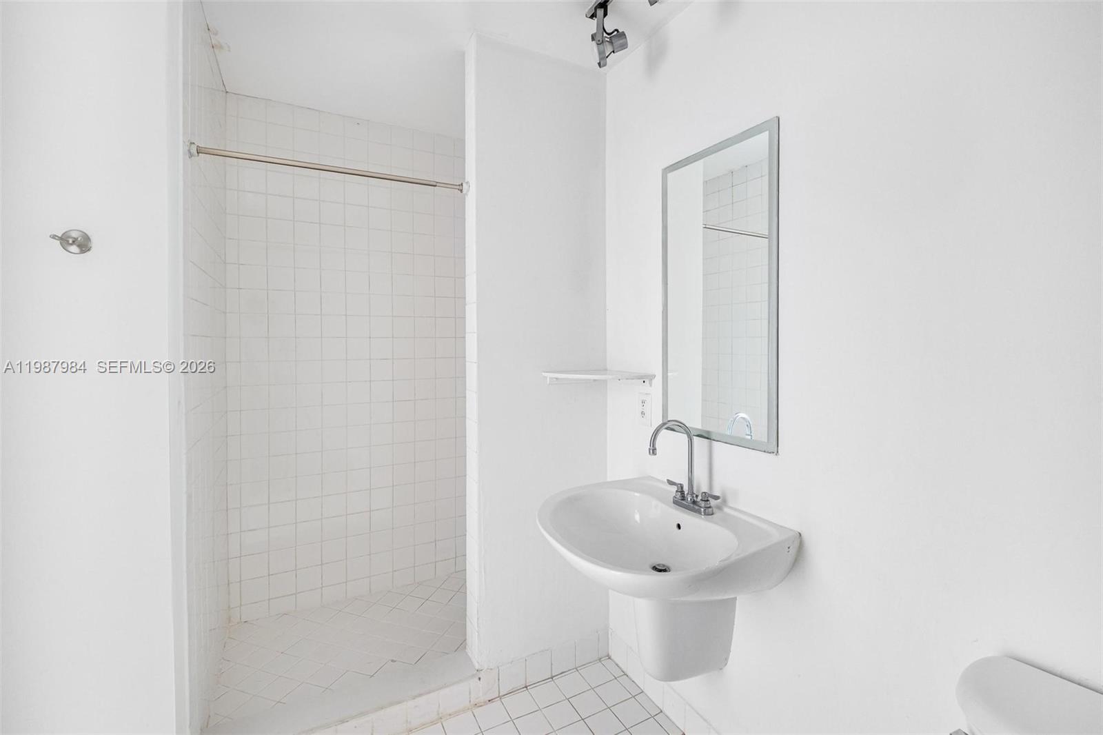 10 SW South River Dr #609, Miami FL 33130
