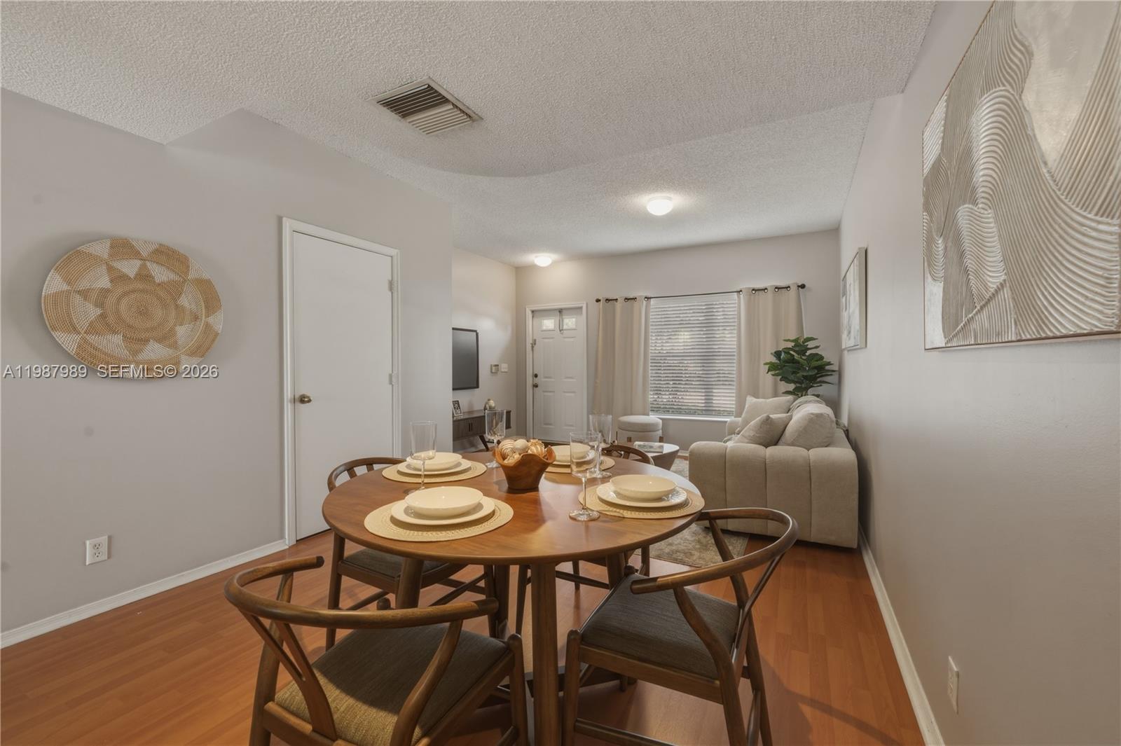 16635 Hemingway Dr, Weston FL 33326