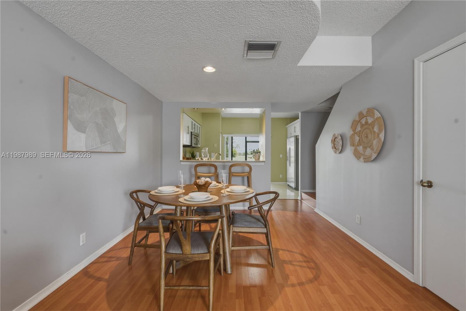 16635 Hemingway Dr, Weston FL 33326