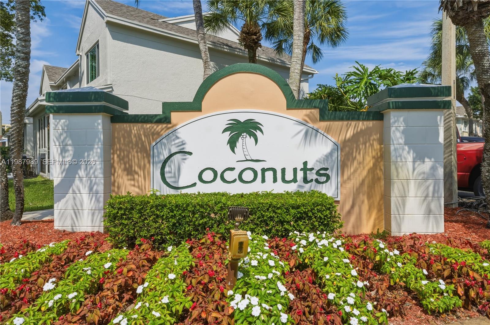 16635 Hemingway Dr, Weston FL 33326