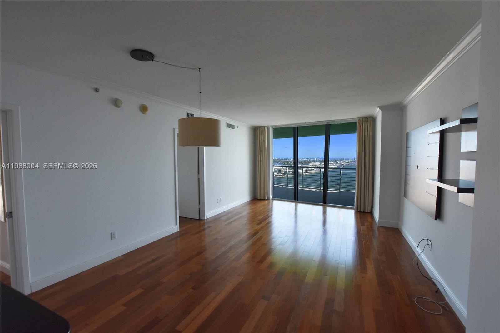 335 S Biscayne Blvd #4112, Miami FL 33131