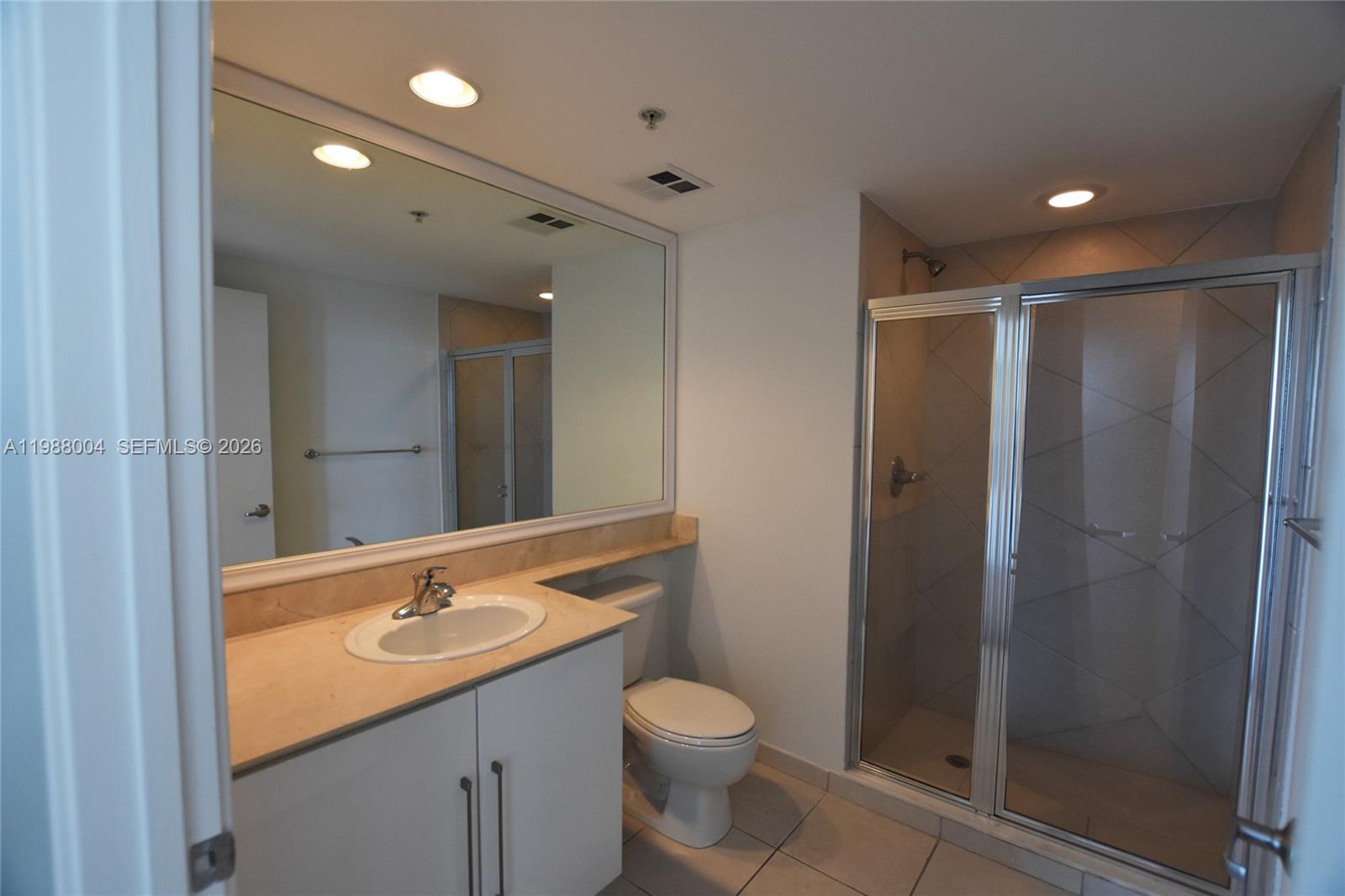 335 S Biscayne Blvd #4112, Miami FL 33131