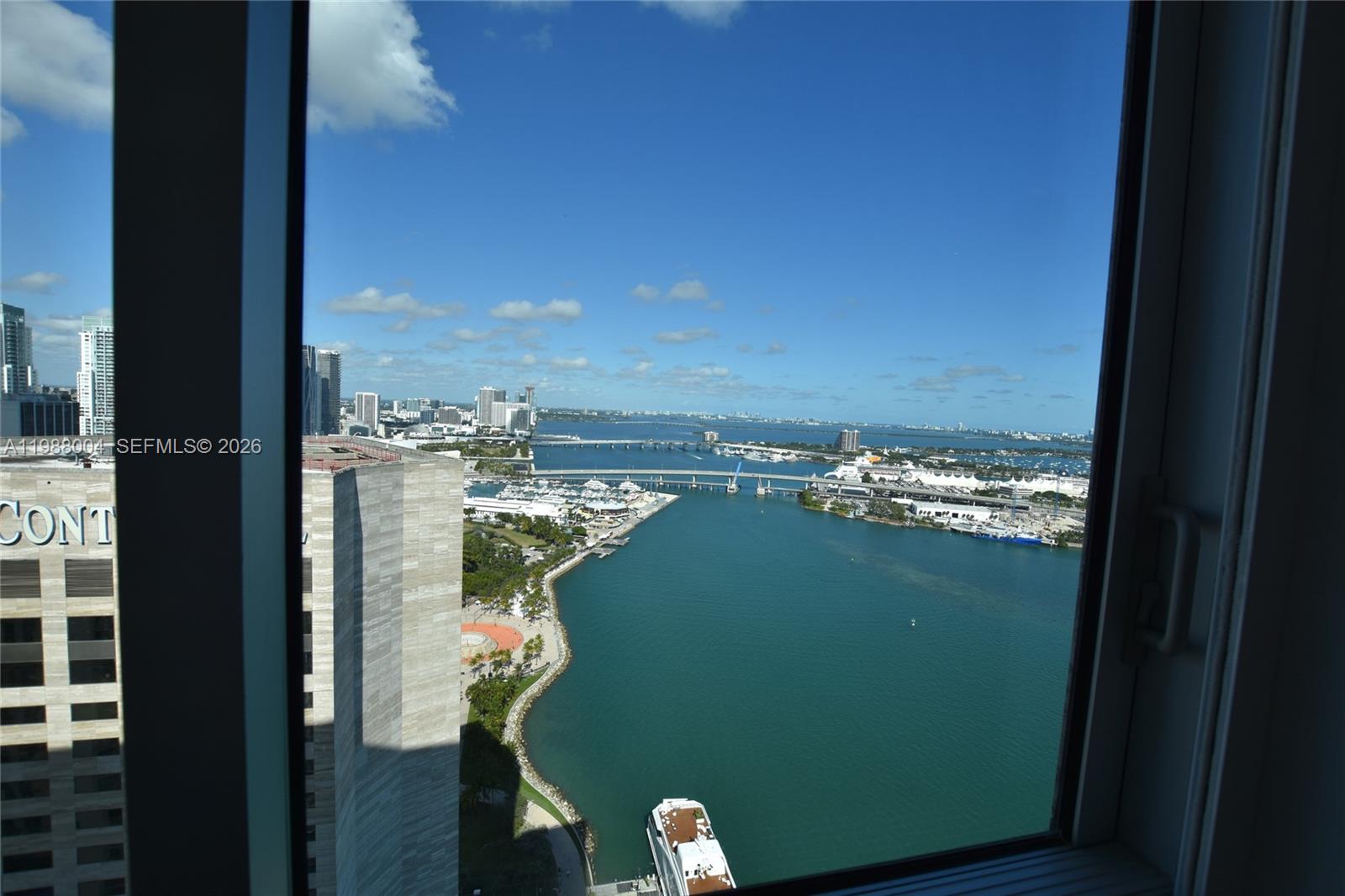 335 S Biscayne Blvd #4112, Miami FL 33131