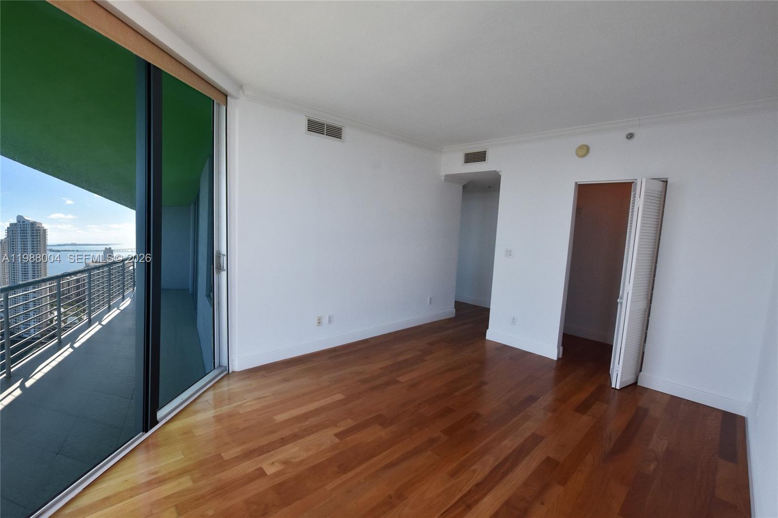 335 S Biscayne Blvd #4112, Miami FL 33131