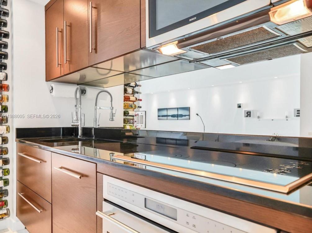 475 Brickell Ave #4310, Miami FL 33131