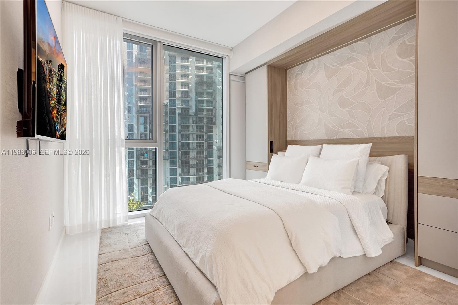 300 Biscayne Boulevard Way #1808W, Miami FL 33131