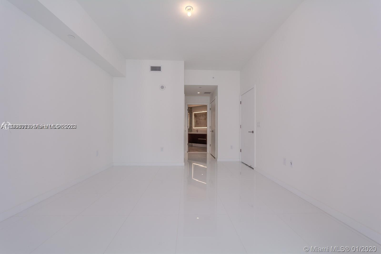 851 NE 1st Ave #4007, Miami FL 33132