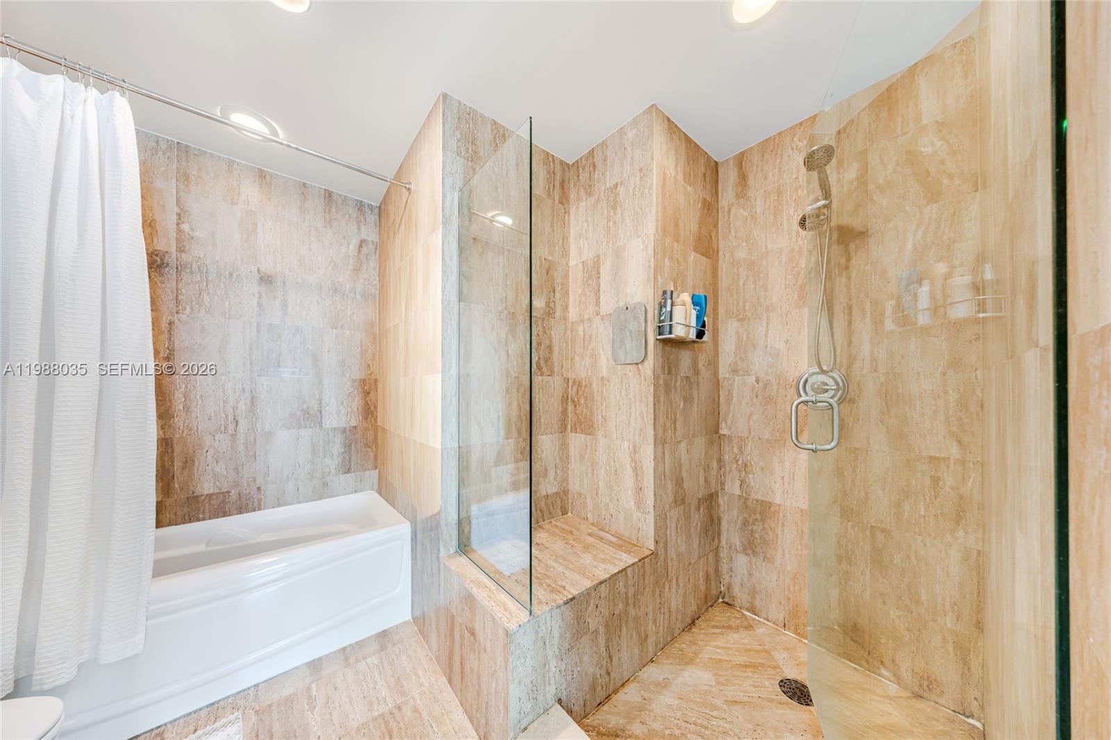 300 S Biscayne Blvd #T-2806, Miami FL 33131
