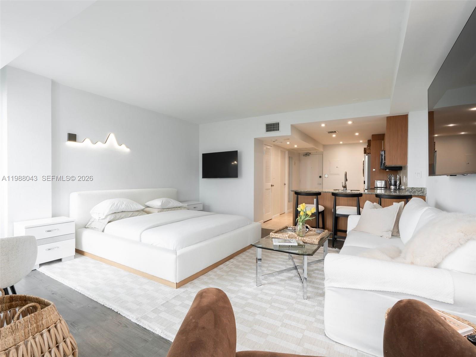 10275 Collins Ave #402, Bal Harbour FL 33154